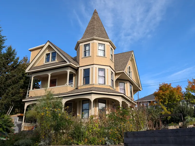 Campbell House (1898) from 30th Avenue